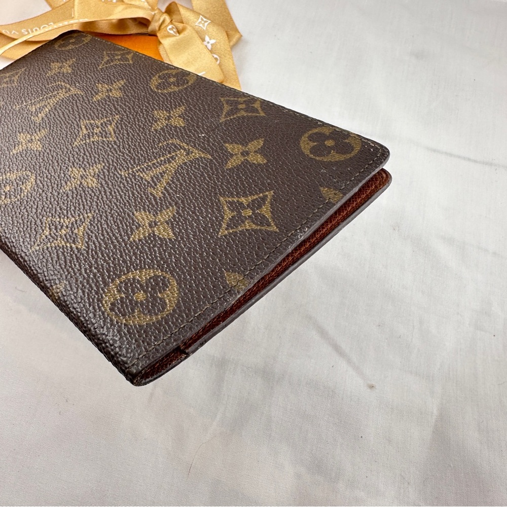 AUTHENTIC Louis Vuitton wallet. Good condition. - Picture 8 of 13